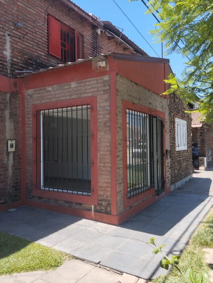 LOCAL COMERCIAL EN ALQUILER - ESQUINA SAN MARTIN Y FRENCH
